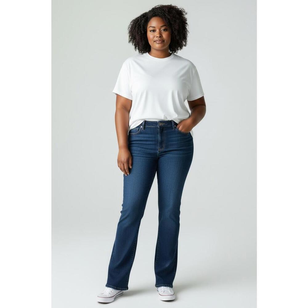 Ann Taylor LOFT Women’s Petite Dark Wash, Mid-Rise Curvy Boot Jeans, Size 12
